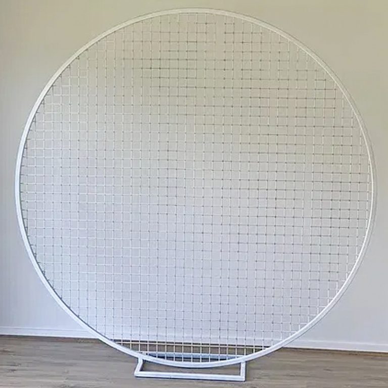 ROUND MESH BACKDROP WHITE BeDesigned